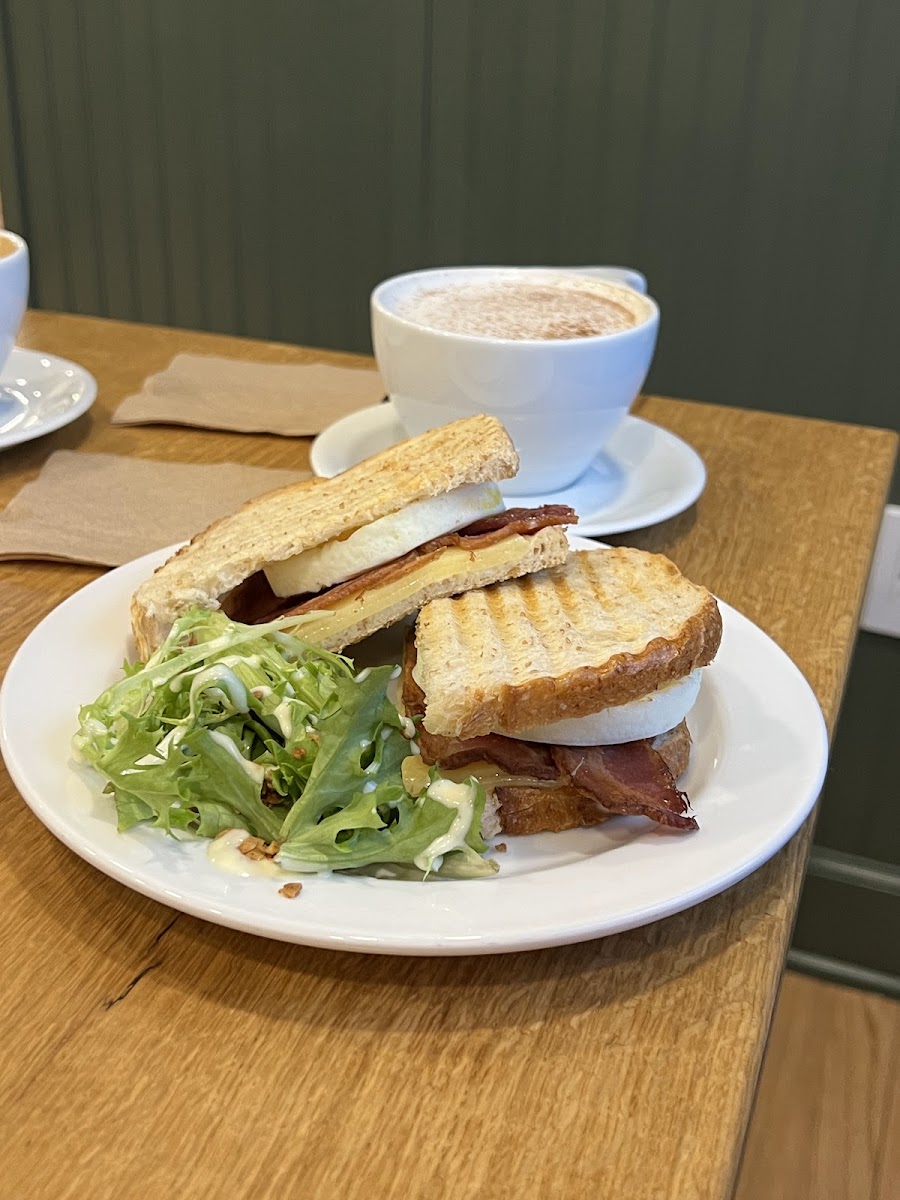 Lyrics Cafe photo 6